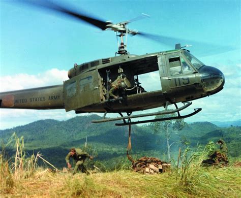 history of the huey helicopter